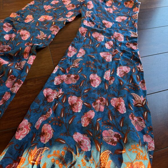 Anthropologie Drapey Flare Paints Floral Pattern Blue and Pink Size 4 - Picture 5 of 9